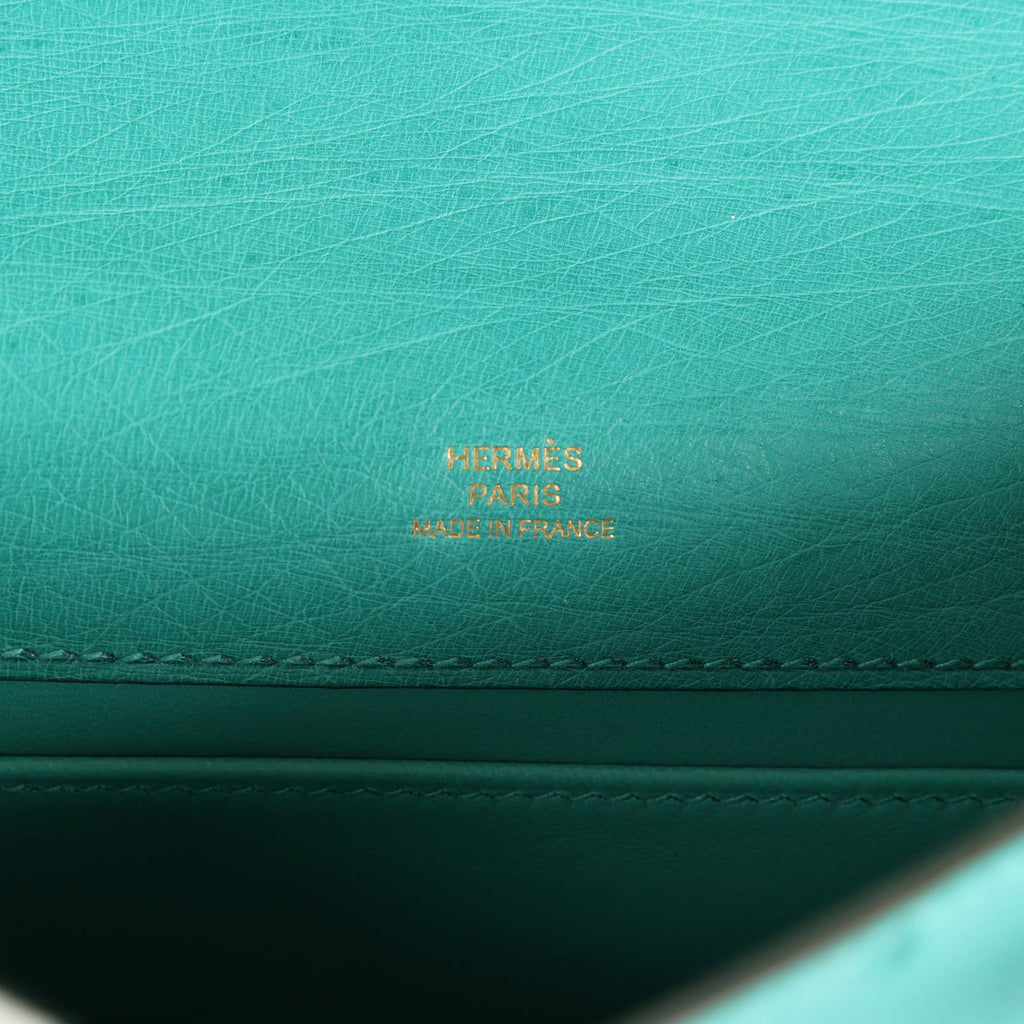 Hermès Kelly Pochette Vert Vertigo Ostrich Gold Hardware GHW