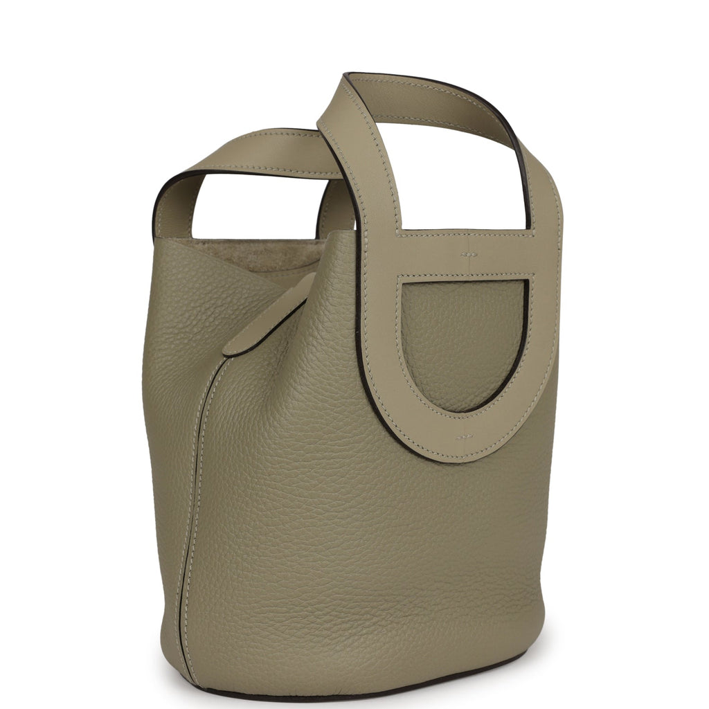 HERMÈS A sage-green Bourlingue shoulder bag in Clemence…