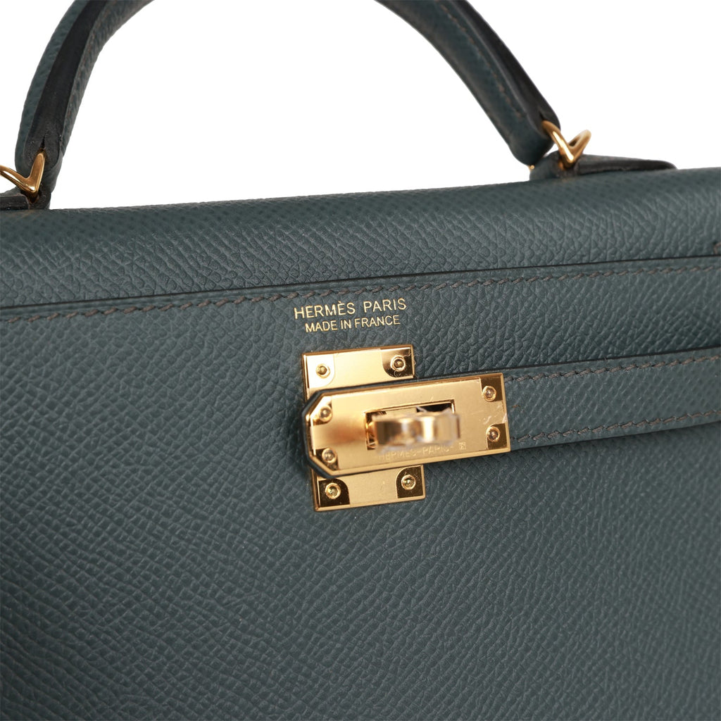 Hermes Kelly Sellier 28 Bag Vert Anglais Epsom Leather with Gold