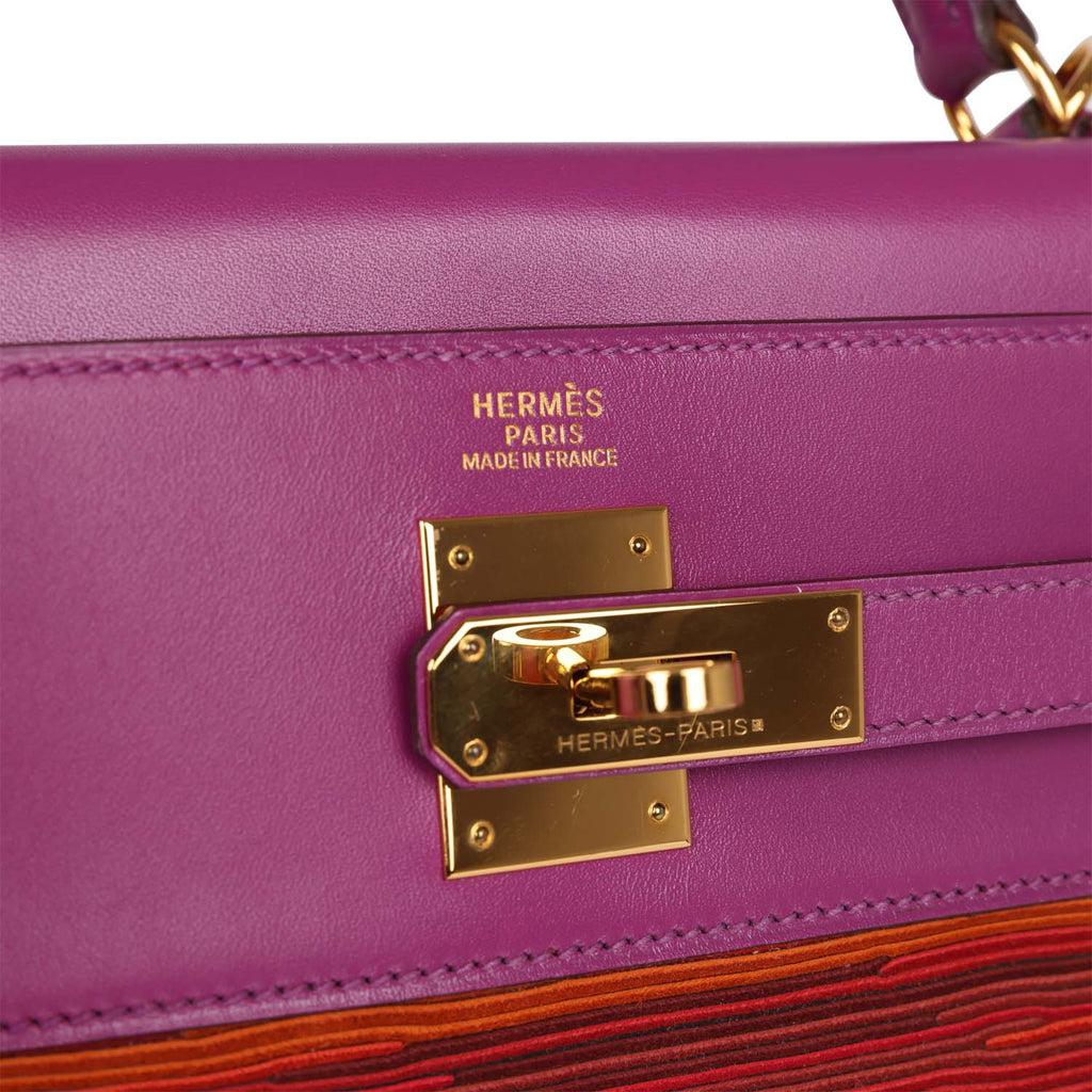 Vintage Hermes Kelly Retourne 32 Vibrato Cyclamen Box Gold Hardware –  Madison Avenue Couture