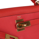 Pre-owned Hermes Kelly Retourne 28 Rouge Pivoine Togo Gold Hardware