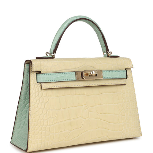 Hermes Special Order (HSS) Kelly Sellier 20 Vanille and Vert D'Eau Matte Alligator Permabrass Hardware
