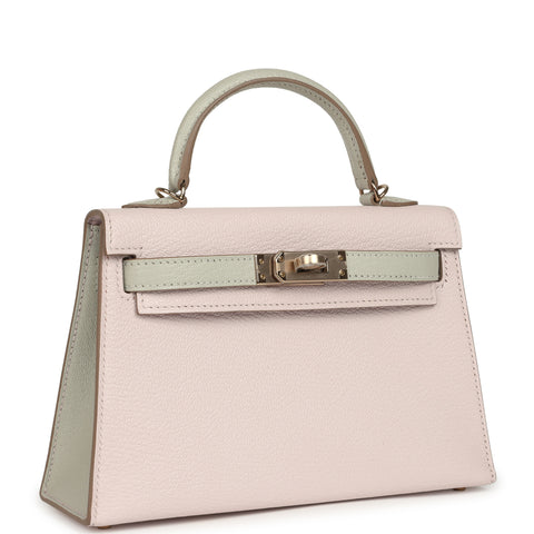 Hermes Special Order (HSS) Kelly Sellier 20 Mauve Pale and Gris Perle Chevre Mysore Permabrass Hardware