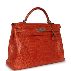 Pre-owned Hermes Kelly Retourne 40 Sanguine Matte Porosus Crocodile Palladium Hardware