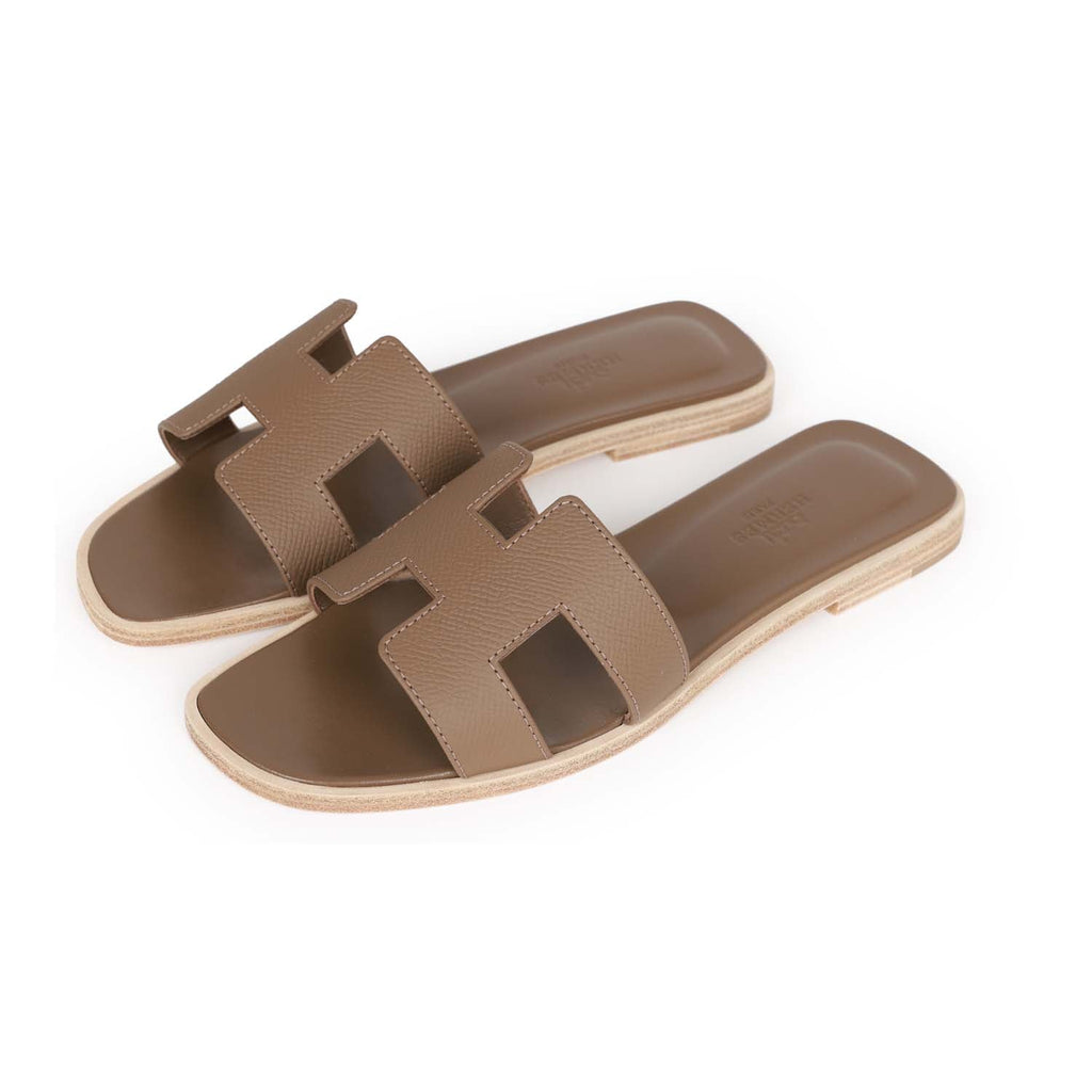 HERMES Oran Sandals in Etoupe Leather Size 35.5