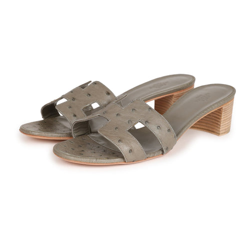 Hermes Oasis Sandals Gris Clair Ostrich 41 EU