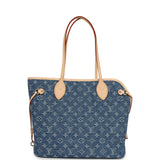 Louis Vuitton Neverwoof MM Blue Denim Monogram Gold Hardware - Thumbnail View 4