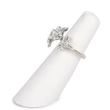 Pre-owned Van Cleef & Arpels Socrate "Between The Finger" Flower Ring 18k White Gold and Diamonds