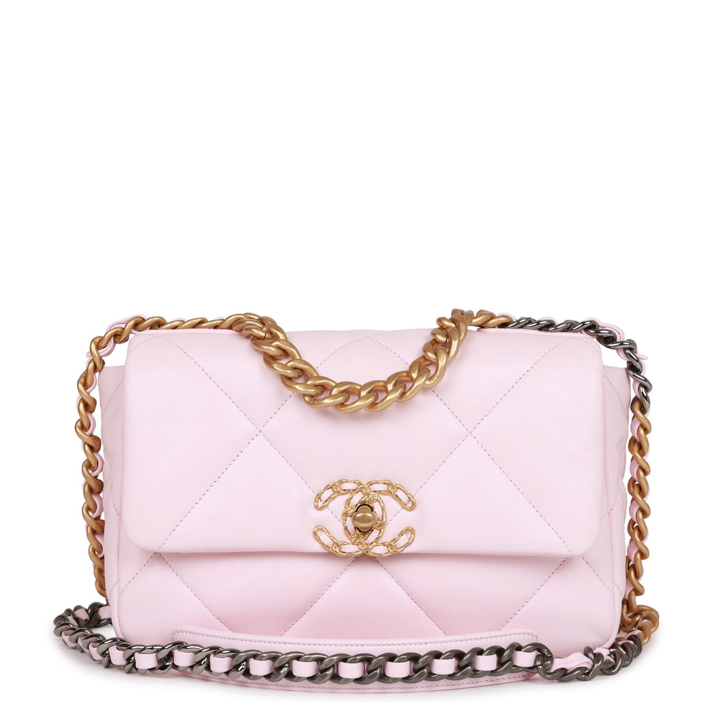 CHANEL Lambskin Quilted Medium Chanel 19 Flap Light Pink 703544