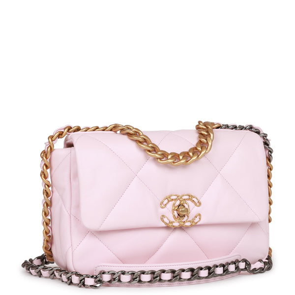 CHANEL Lambskin Quilted Medium Chanel 19 Flap Light Pink 703544