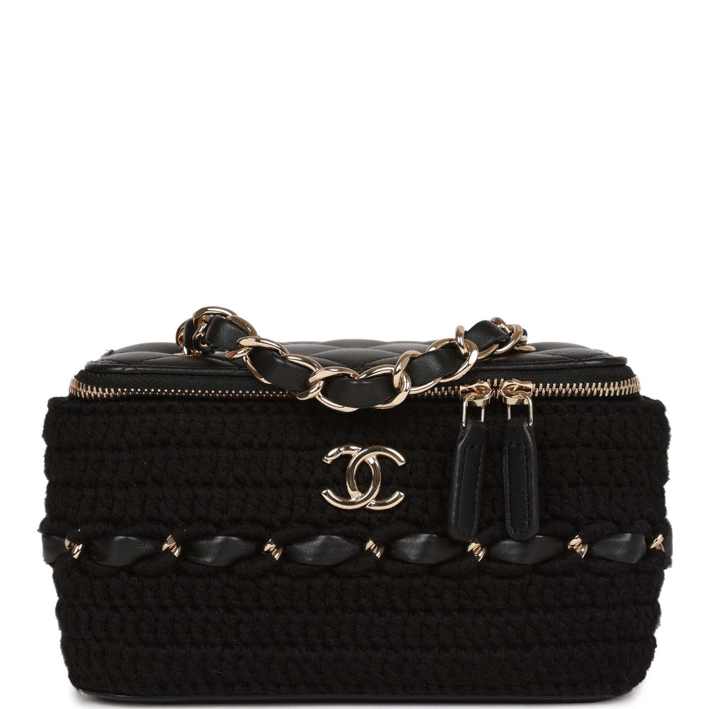 CHANEL, Bags, Chanel Black Lambskin Quilted 9 O Case