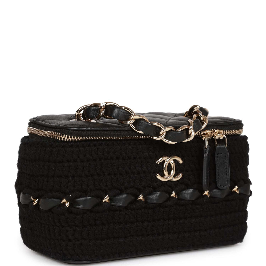 chanel small cosmetic case leather