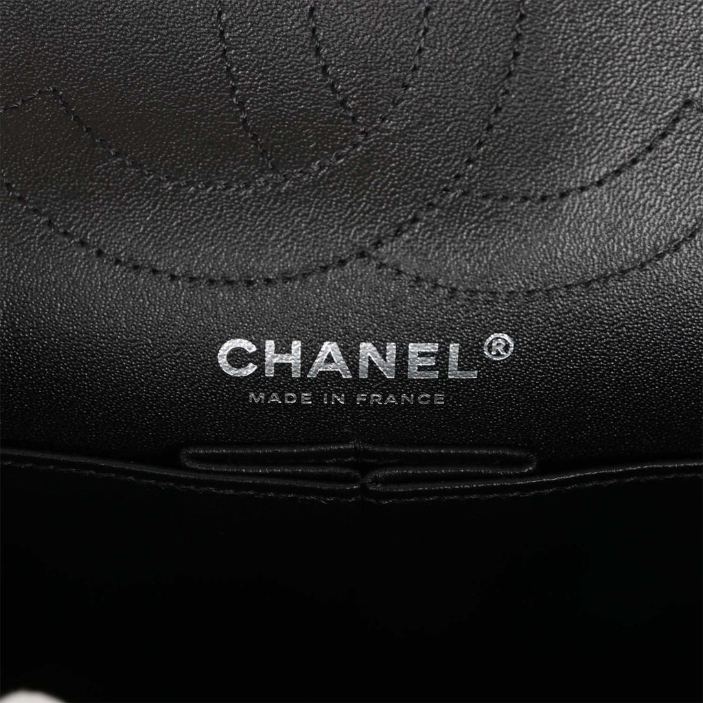 Pre-owned Chanel 226 Reissue 2.55 SO Black Chevron Calfskin Black