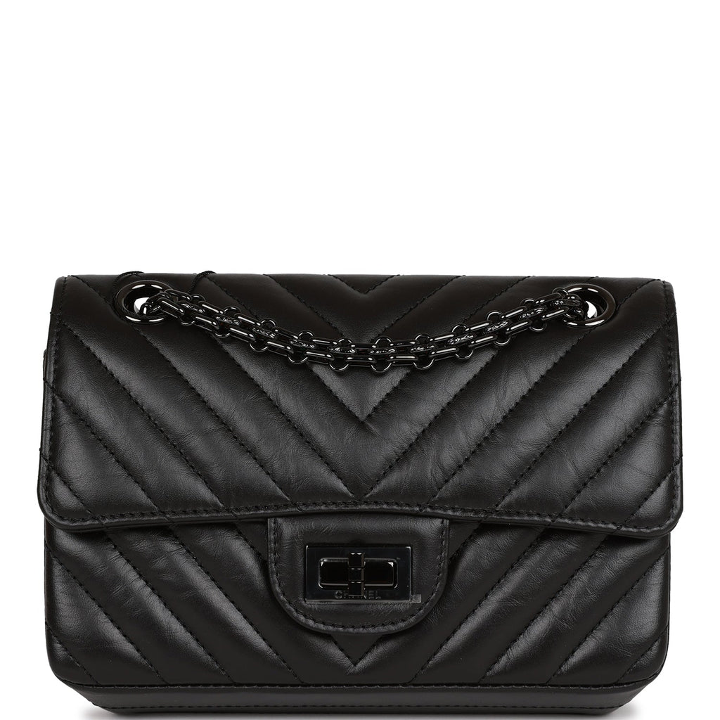 Chanel Reissue 225 Chevron Aged Calfskin So Black – Coco Approved