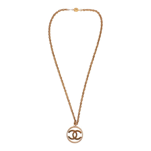 Vintage Chanel 24K Gold Plated Large Signature CC Logo Pendant Necklace