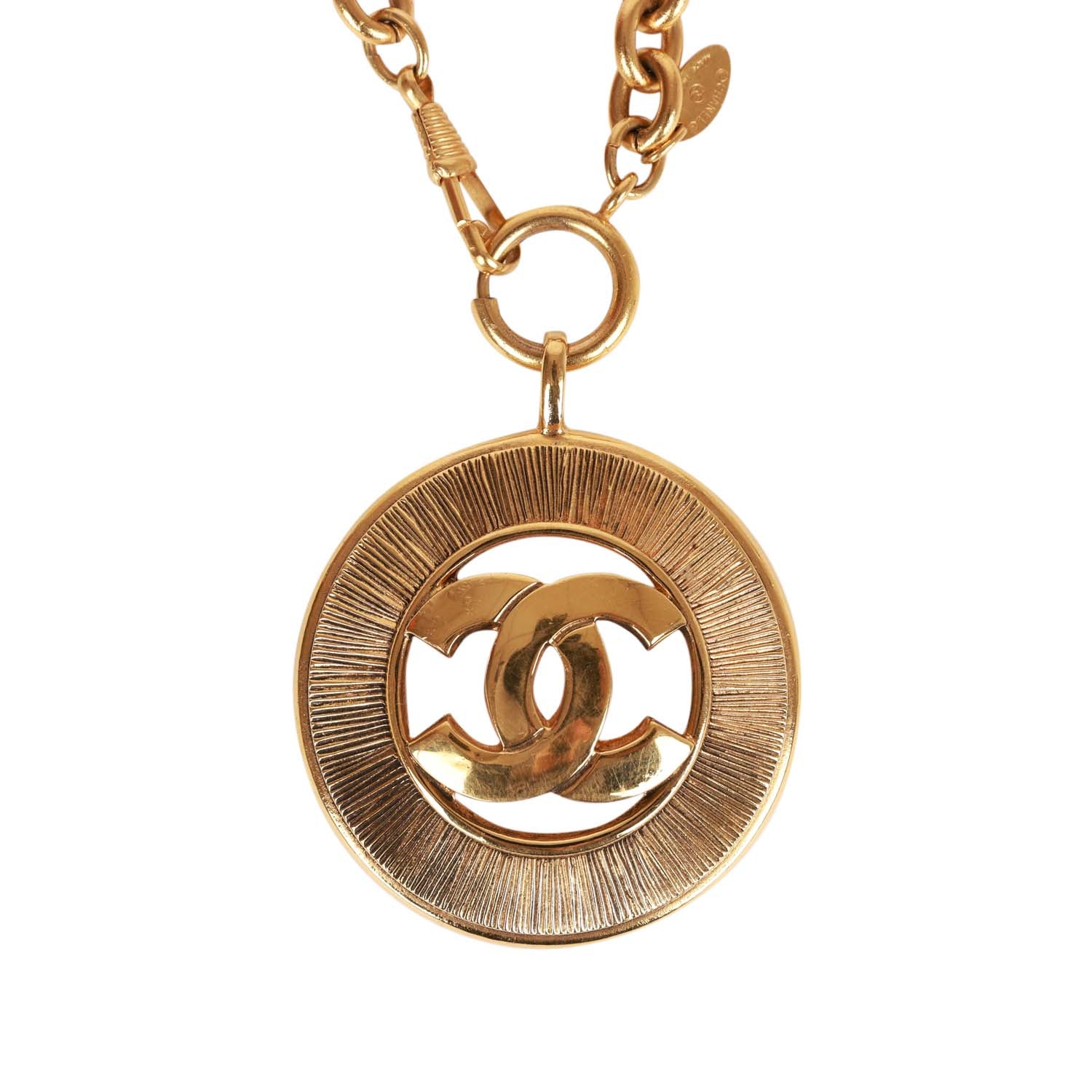 Vintage Chanel Gold Sunburst Interlocking CC Medallion Necklace ...