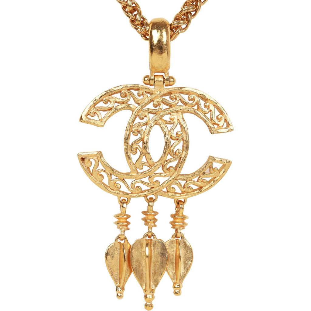 Vintage Chanel Gold Plated Fringe CC Pendant Necklace