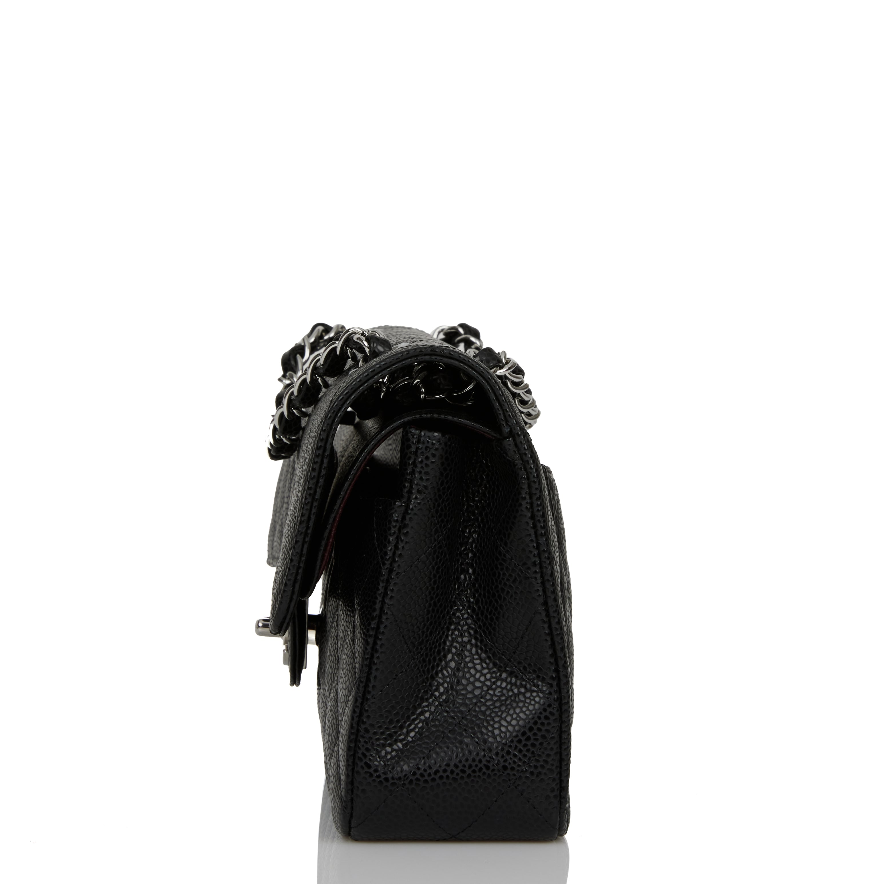 CLASSIC FLAP 25 BLACK CAVIAR SILVER HARDWARE