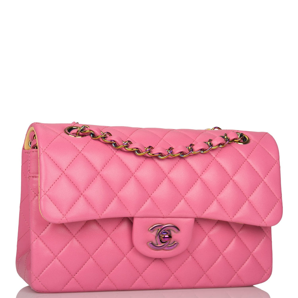 Chanel Classic Flap Handbag Medium 22S Calfskin Pink in Calfskin
