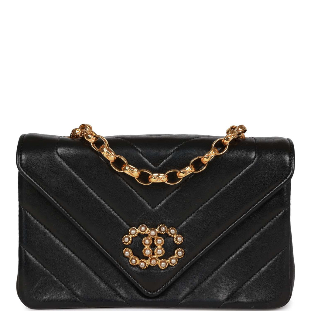 Vintage Chanel Faux Pearl Coco Bijou Mini Flap Bag Black Lambskin Gold –  Madison Avenue Couture