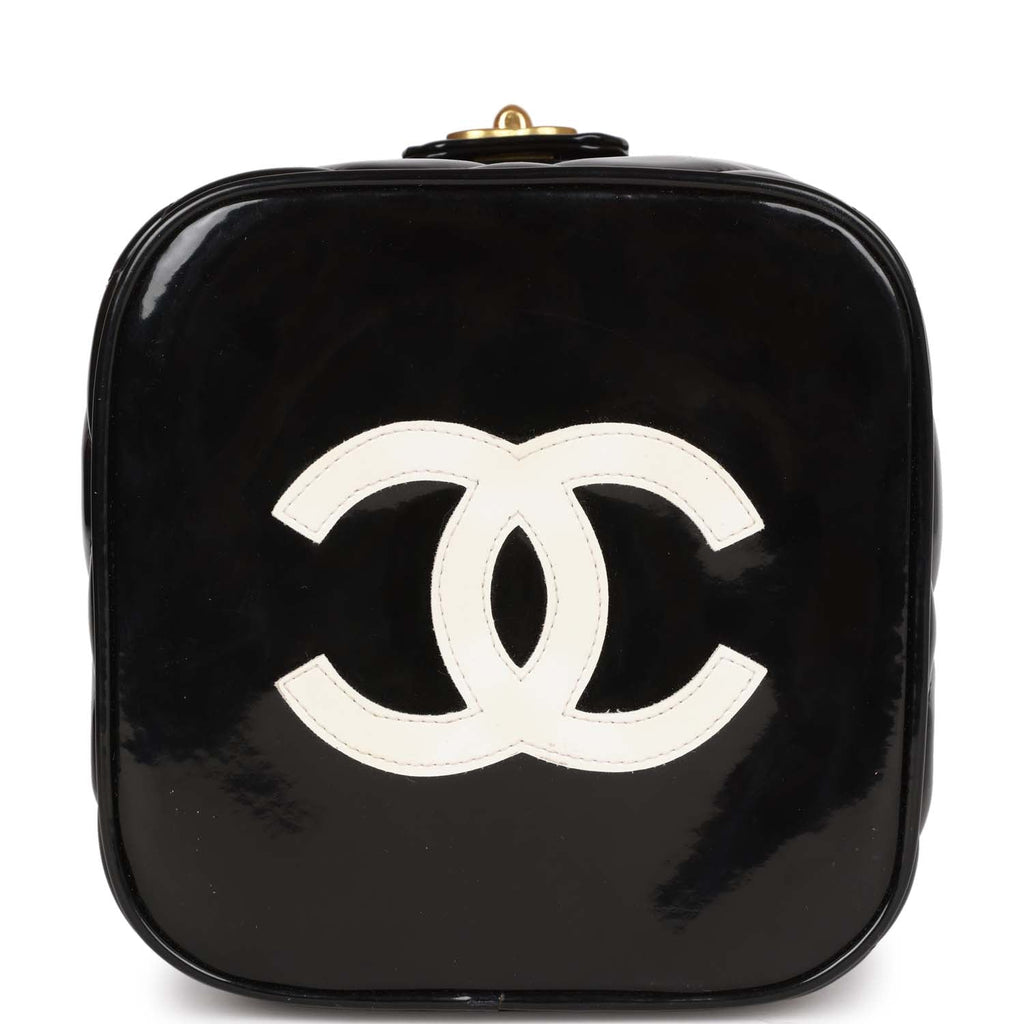 Vintage Chanel Vanity Heart Mirror Bag Black Patent Gold Hardware
