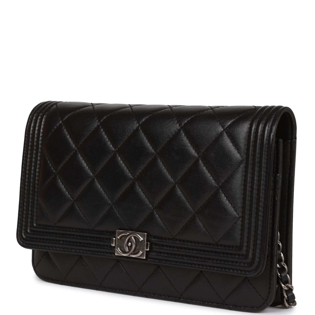 Chanel - Authenticated Wallet on Chain Boy Handbag - Leather Black Plain for Women, Never Worn
