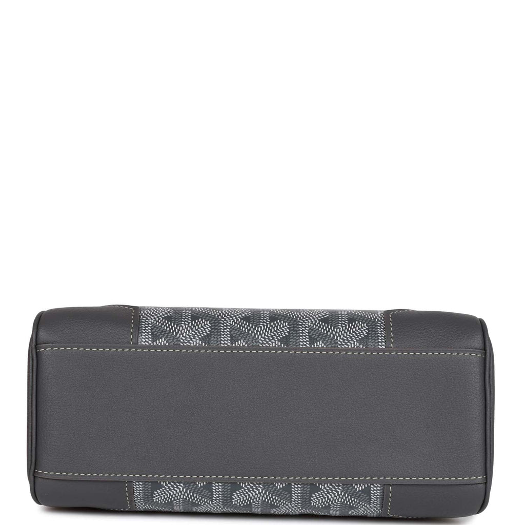 Goyard saigon mini grey 2019 Db strap booklet paperbag Excellent condition