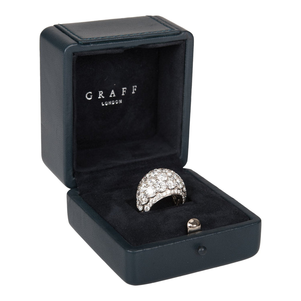 Pre-owned Graff Bombe Ring White Gold and Diamond