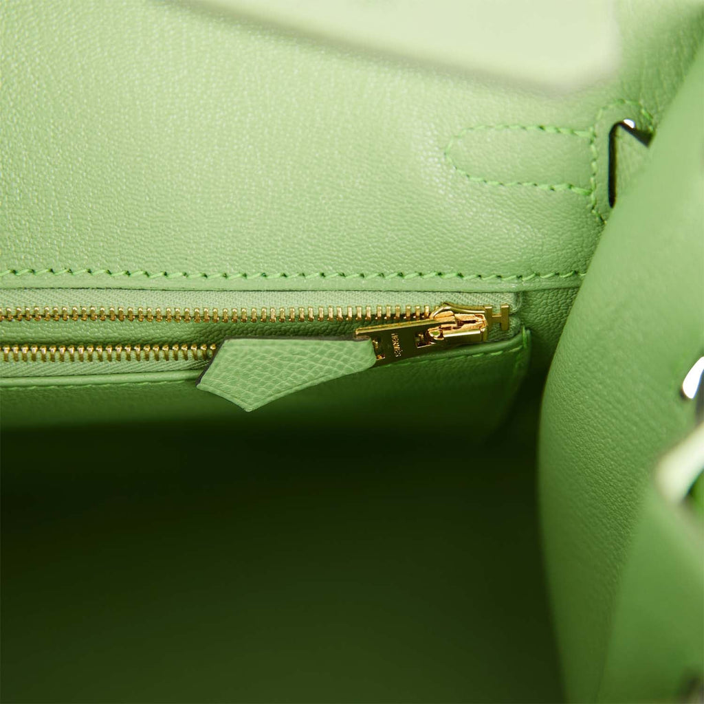 Hermes Kelly Sellier 25 Vert Criquet Epsom Gold Hardware – Madison Avenue  Couture