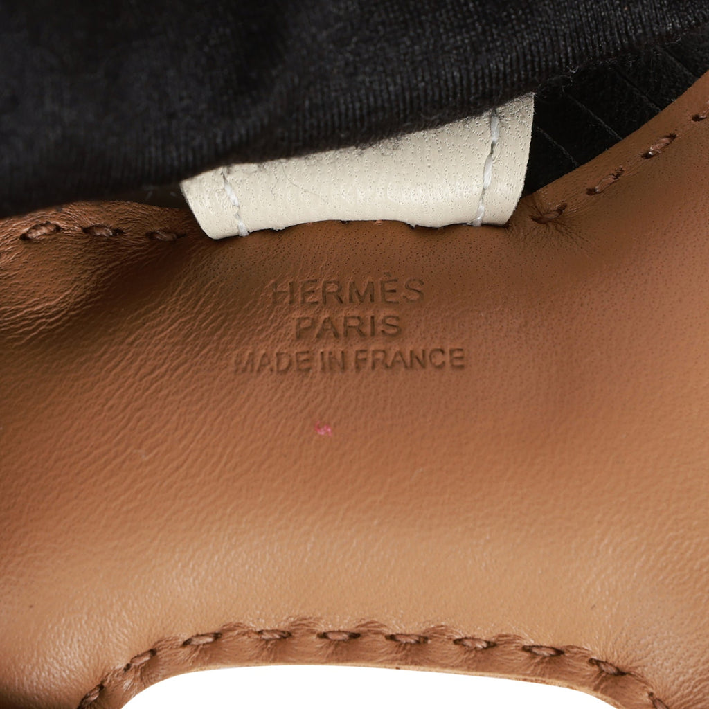 Hermes Chai/Black/Craie Grigri Horse Rodeo Bag Charm PM – Madison Avenue  Couture