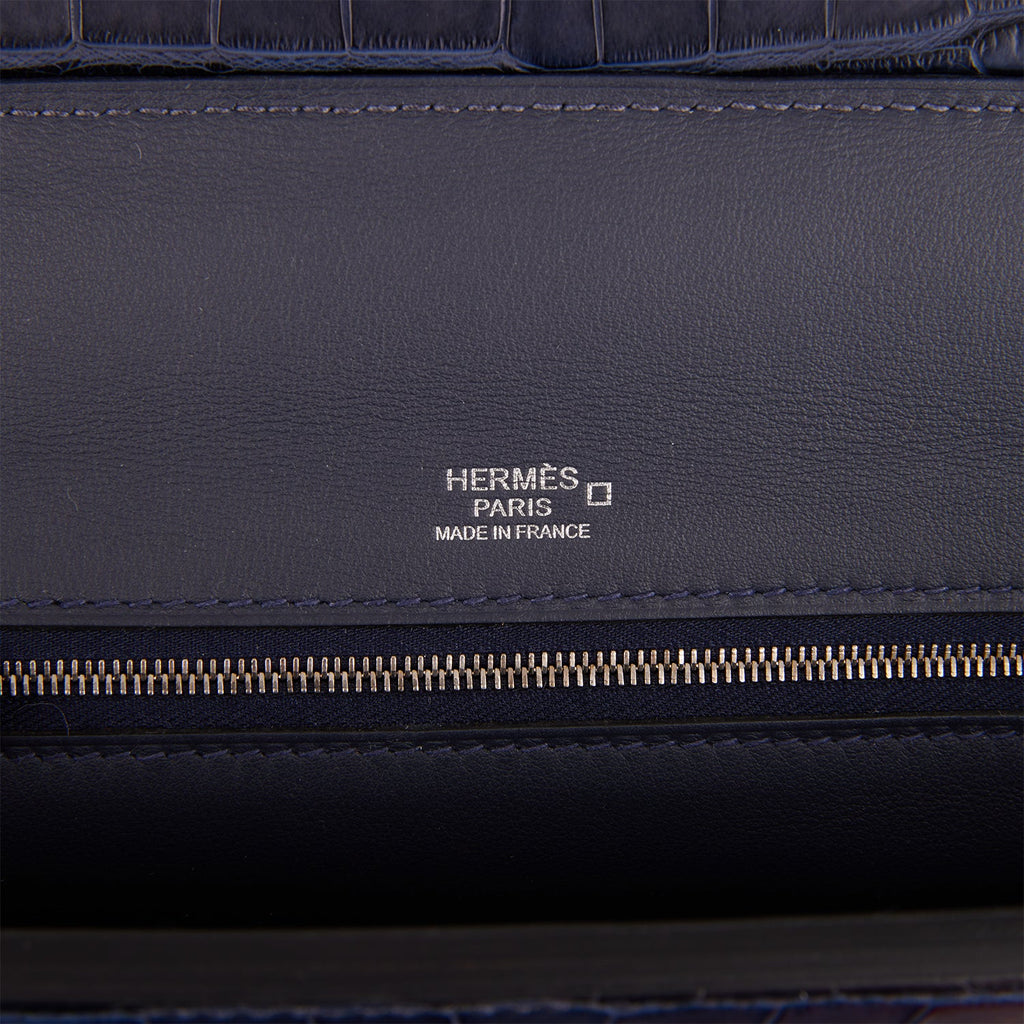 Hermès Black Togo And Matte Alligator 24/24 29 Gold Hardware, 2023  Available For Immediate Sale At Sotheby's