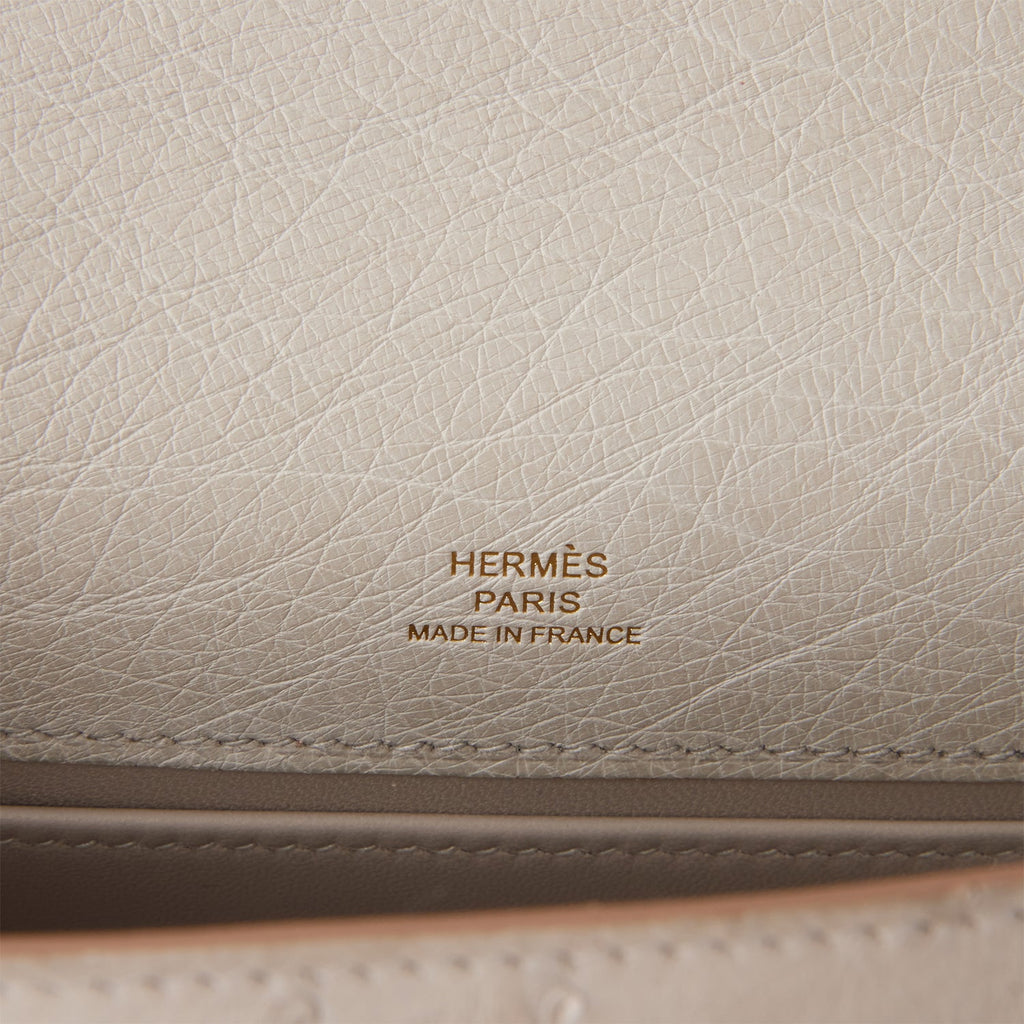 HERMÈS KELLY POCHETTE PARCHEMIN Ostrich Leather with Gold Hardware