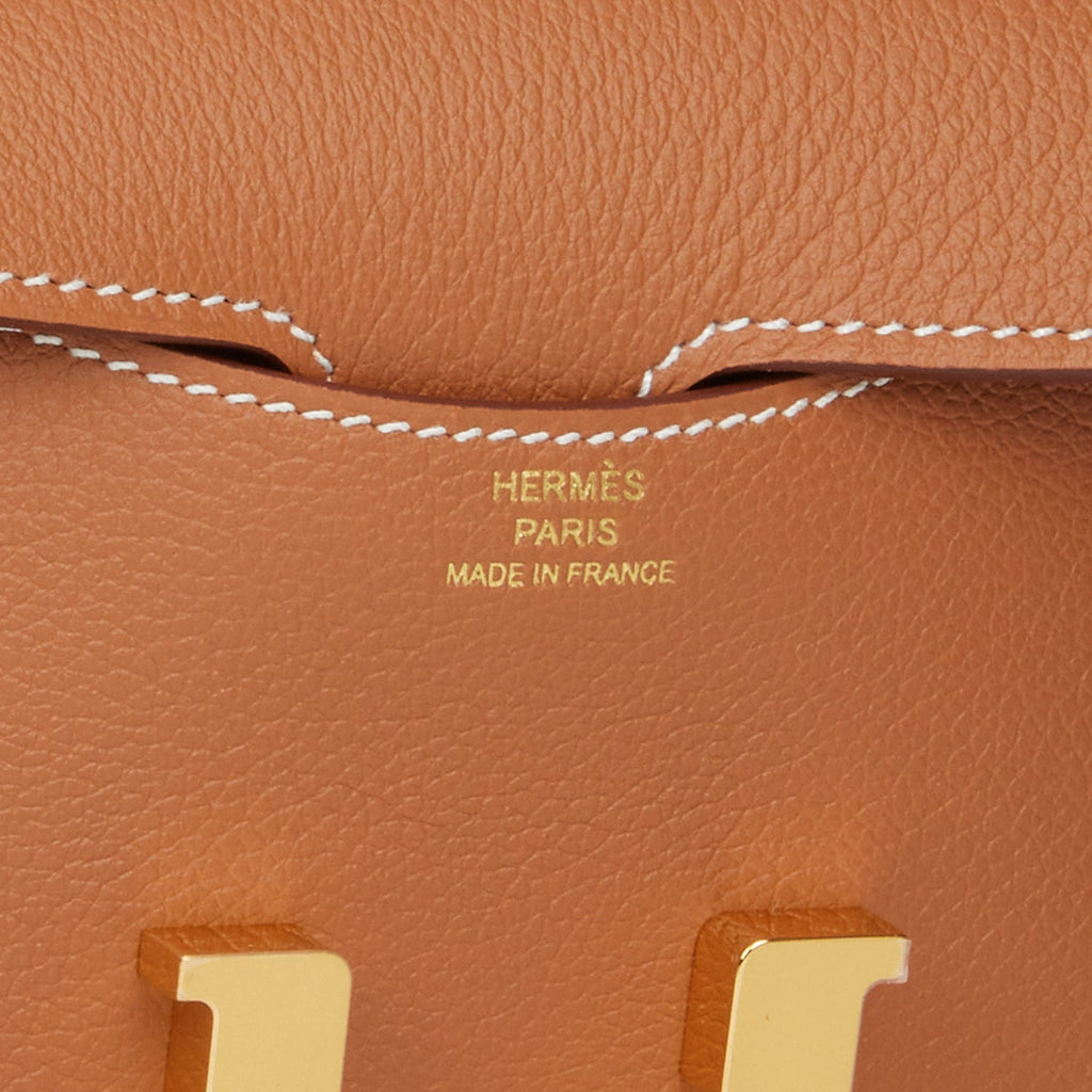 Constance slim leather wallet Hermès Beige in Leather - 33297949
