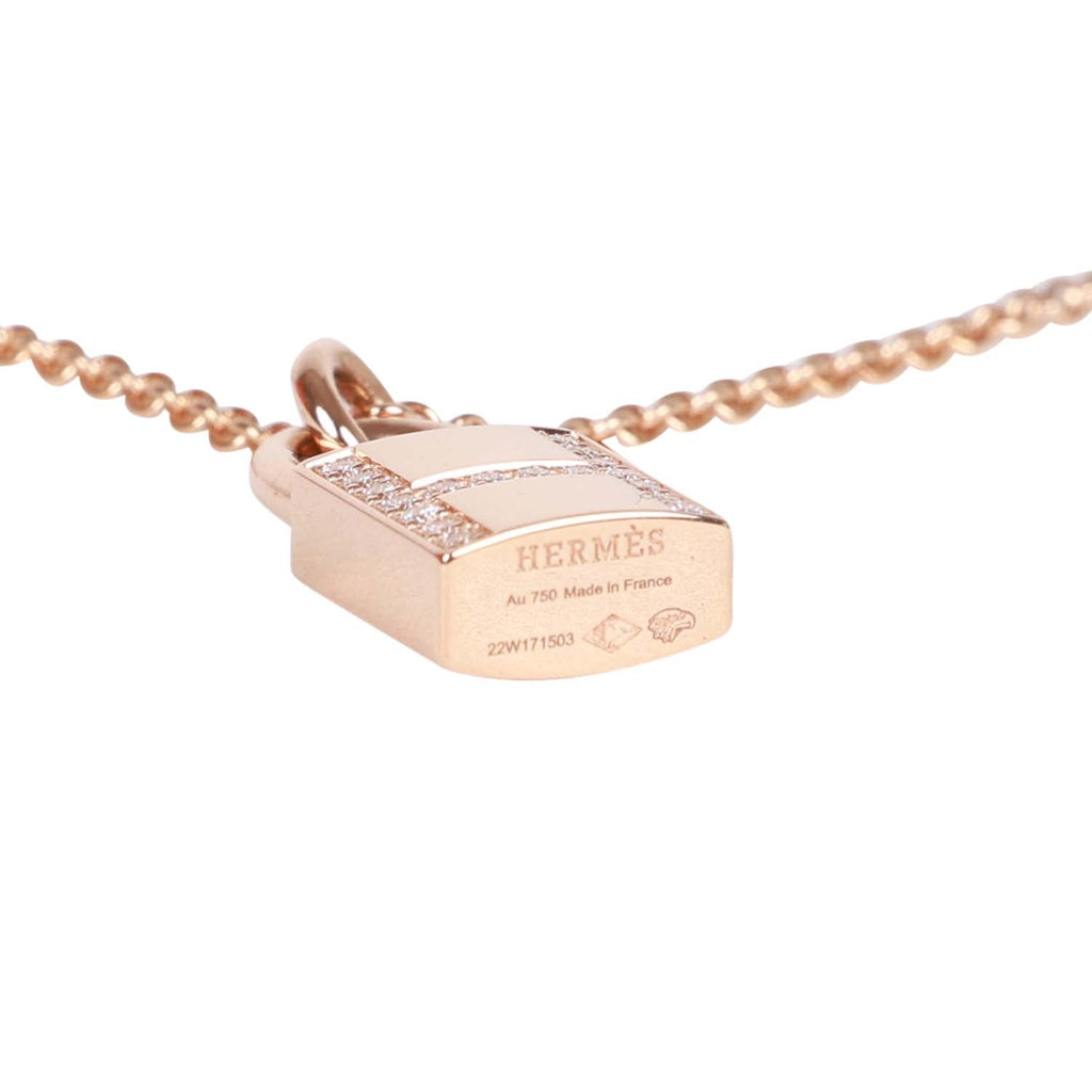 Hermes 18k Rose Gold Amulettes Cadenas Pendant Necklace – Madison Avenue  Couture