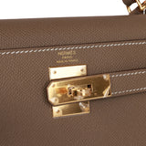 Hermès Kelly 28 Sellier Terracotta Terre Cuite Ostrich with Gold Hardware -  Bags - Kabinet Privé