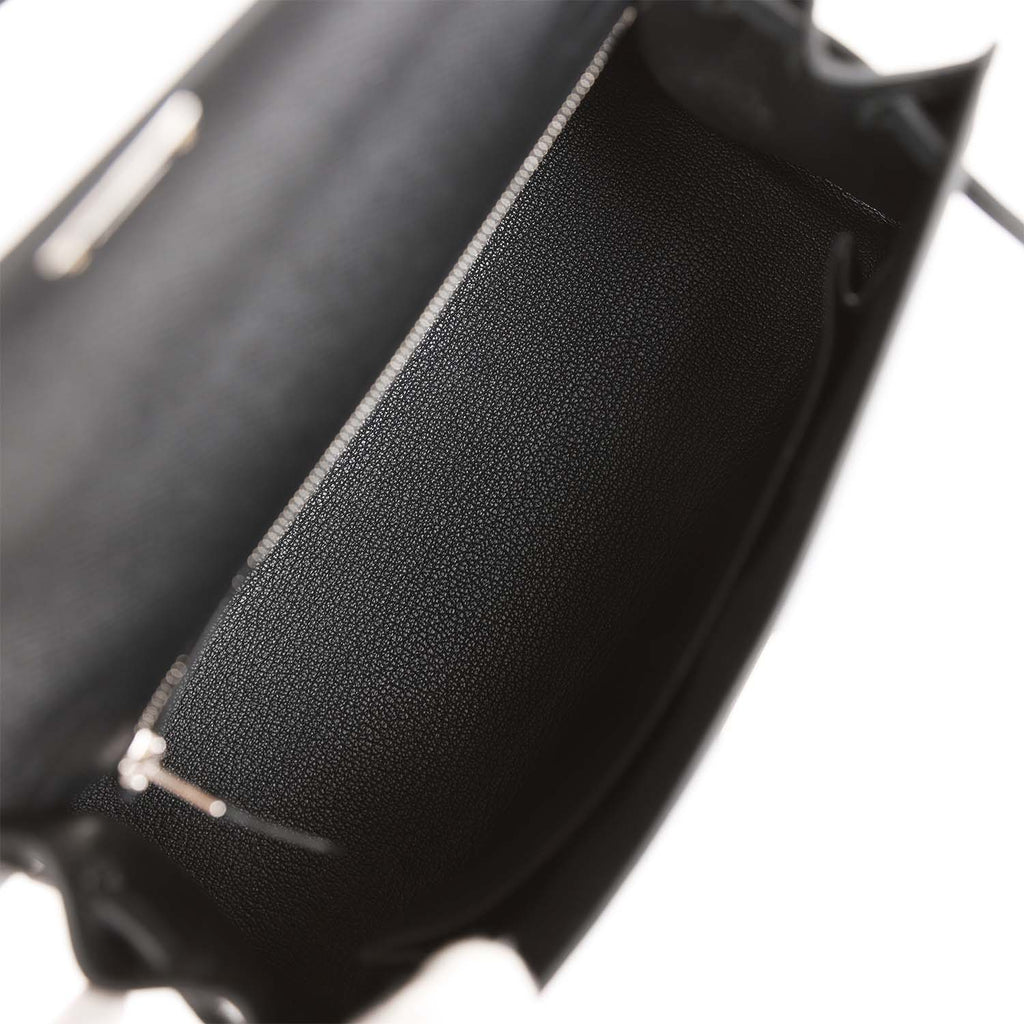 Hermès Kelly 25 In Black Epsom With Palladium Hardware