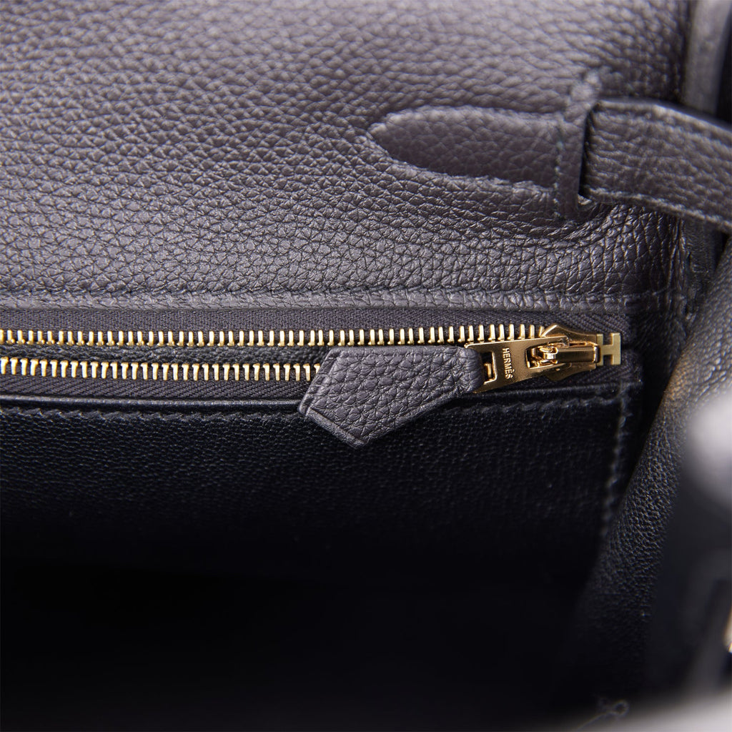 Hermes　Kelly bag 28　Retourne　Black　Togo leather　Gold hardware