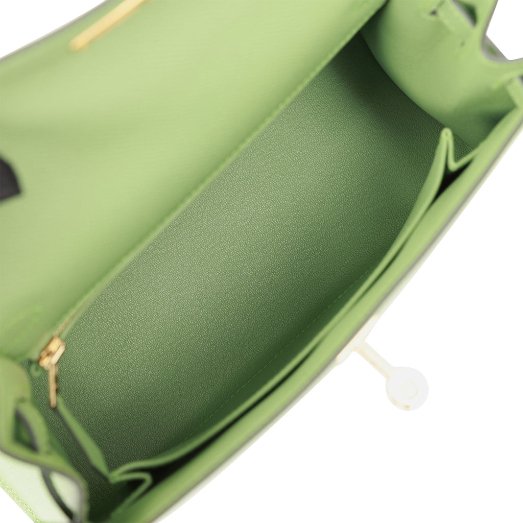 Hermès Kelly 25 Sellier Vert Criquet Epsom with Gold Hardware