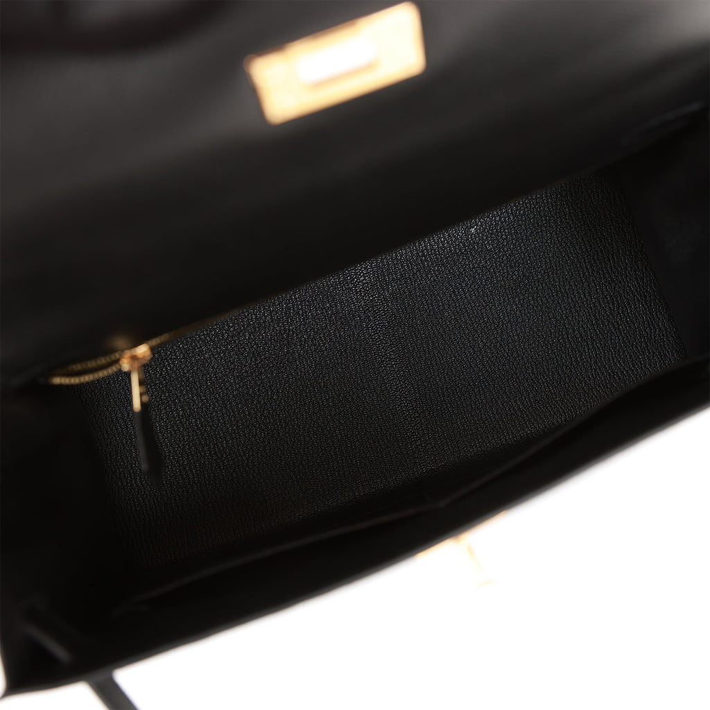 Hermès Kelly To Go Black Epsom Leather Gold Hardware - Luxury Shopping