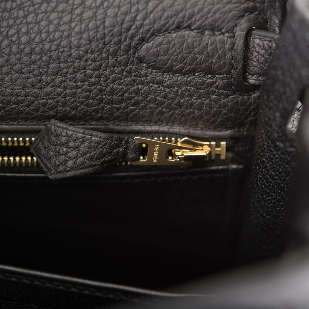 Hermes Kelly Retourne 25 Black Togo Palladium Hardware – Madison Avenue  Couture