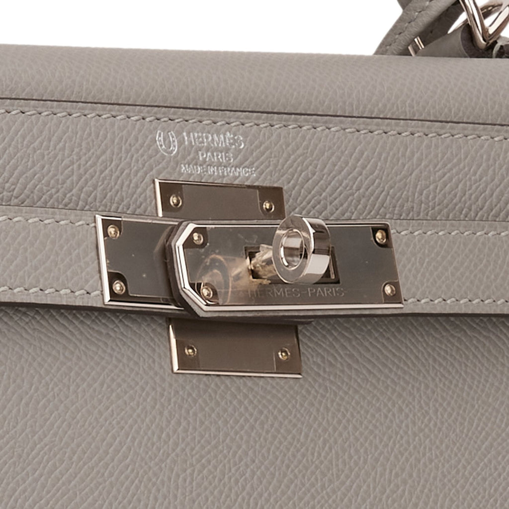 Hermes Special Order (HSS) Kelly Sellier 28 Gris Mouette Verso Togo Brushed  Palladium Hardware