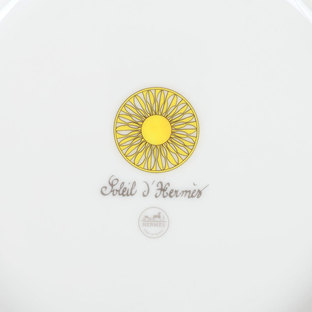 Hermes "Soleil D'Hermes" Porcelain Dinner Plate Set