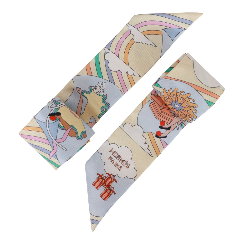 Hermes "Carres Volants" Soufre Silk Twilly
