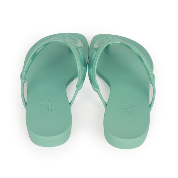 Hermes Egerie Sandals Vert Embrun Rubber 36 – Madison Avenue Couture