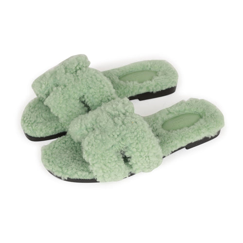 Hermes Oran Sandals Vert D'eau Woolskin 35 EU