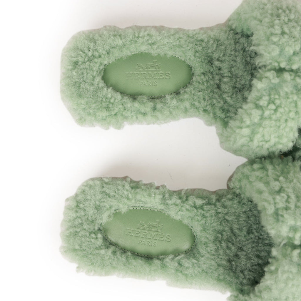 Hermes Oran Fur Woolskin Sandals In Light Green (Vert) Size 38.5 at 1stDibs