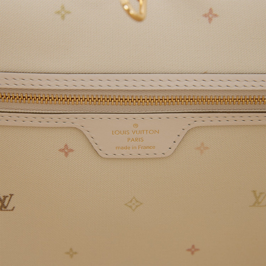 Louis Vuitton Spring In The City Monogram Sunset Khaki Neverfull MM w/  Pouch w/ Tags - Neutrals Totes, Handbags - LOU587830