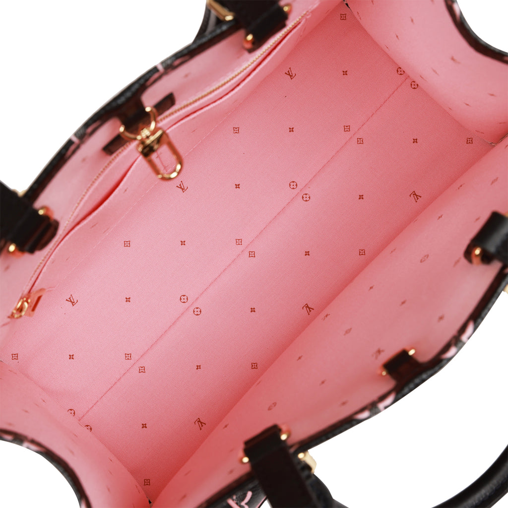 femme fatale on X: This pink Louis Vuitton bag is a dream   / X