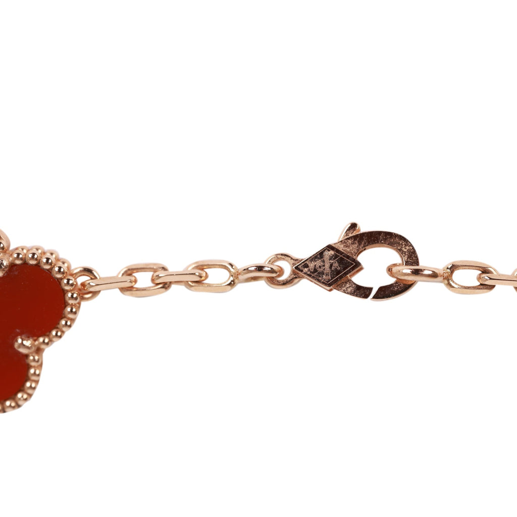 Van Cleef & Arpels Red Heart Necklace | Red heart necklace, Heart necklace,  Trendy bag